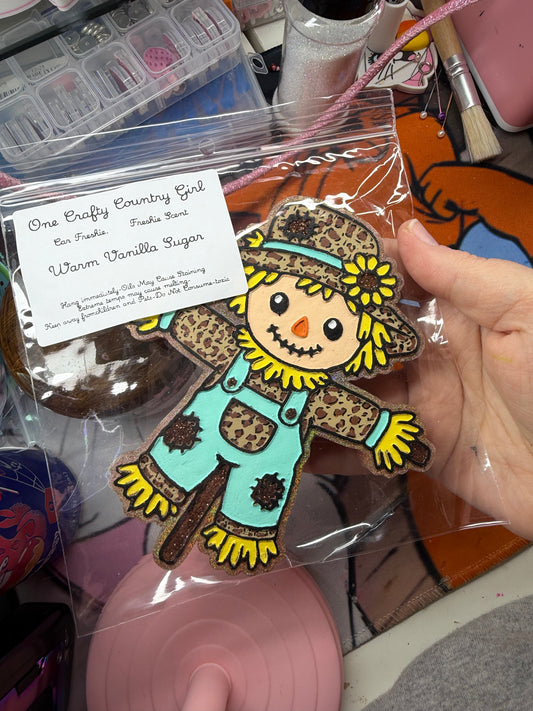 Scarecrow in warm vanilla sugar scent