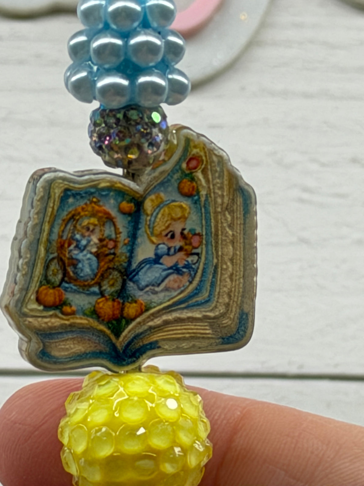 Princess with mouse book collection on a light blue pearl pen