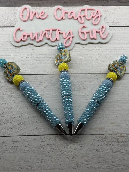 Princess with mouse book collection on a light blue pearl pen
