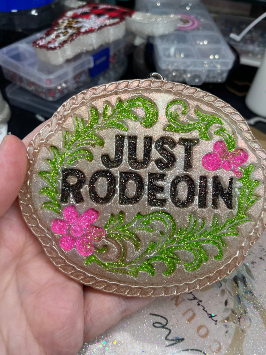 Belt bucket freshie in Coco Butter Cashmere